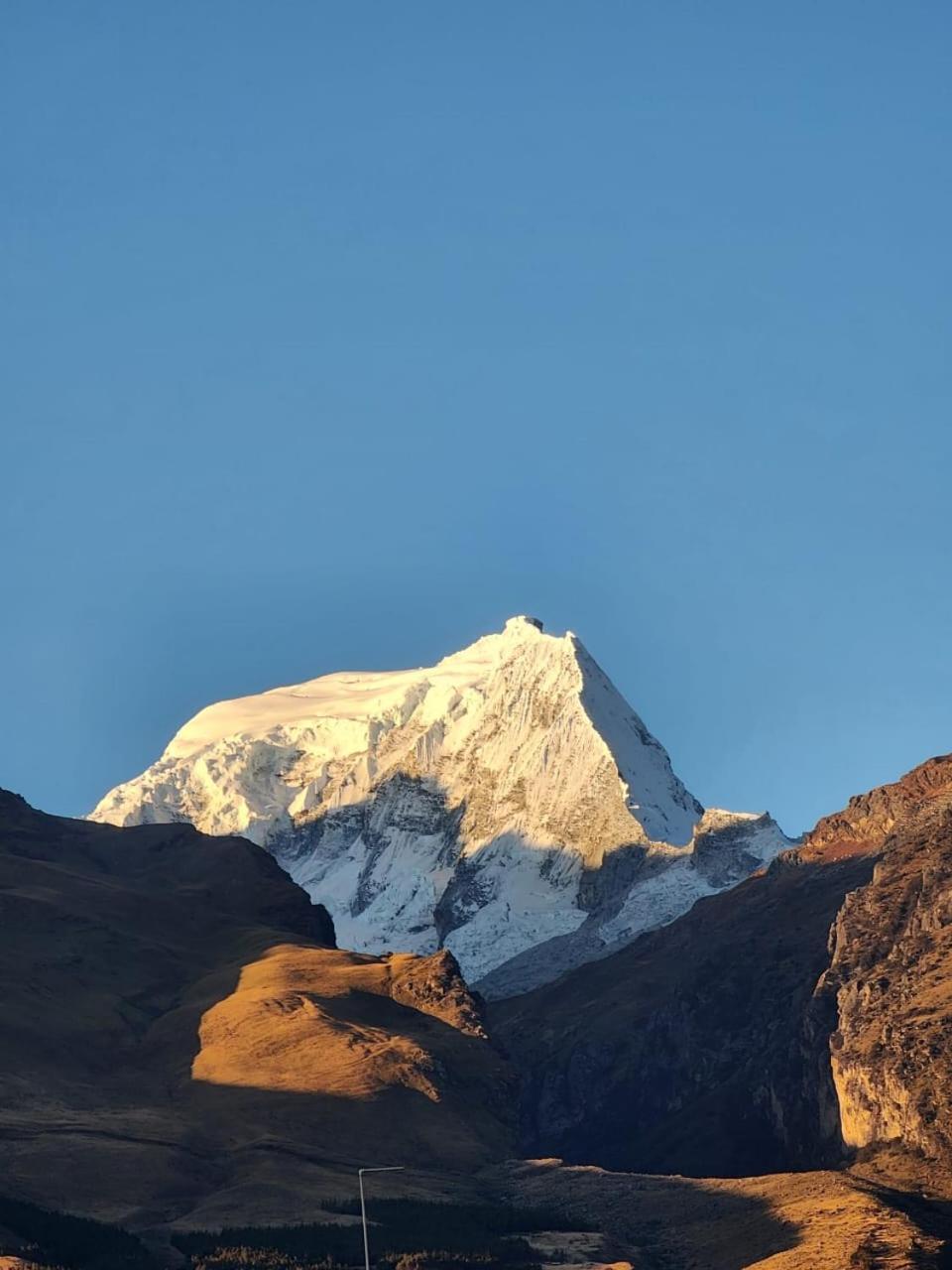 Lhotse Hostel B&B Huaraz  Exterior foto